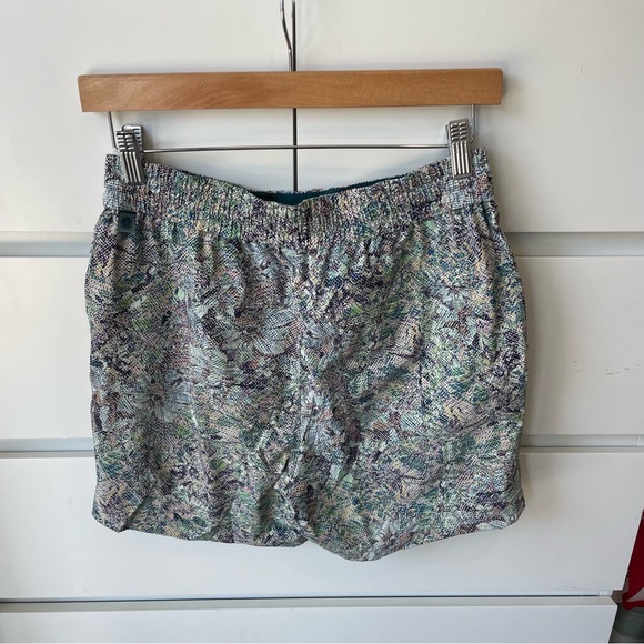 lululemon Multicolor bowline Shorts - Picture 1 of 1